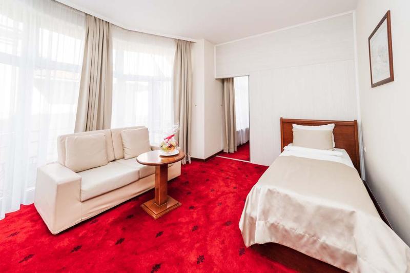 Sahat Hotel